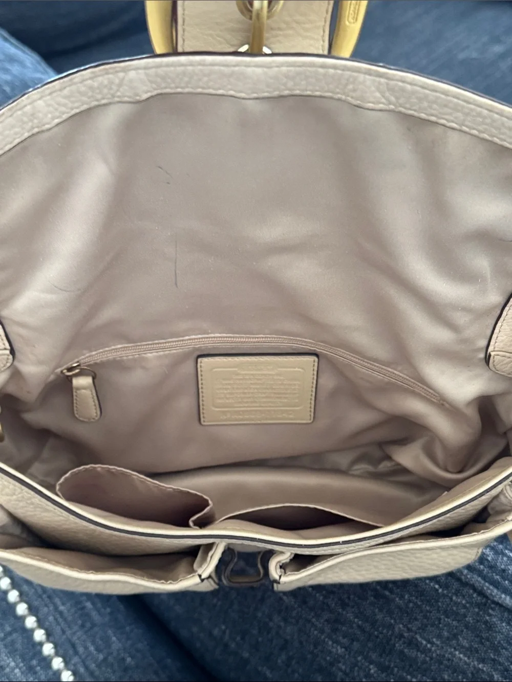 Coach Vintage Soho Buckle Flap Shoulder Bag - Style 11842 Cream Pebbled Leather